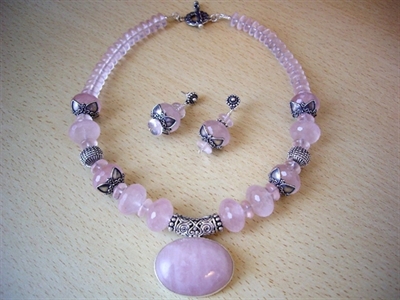 Picture of Rose Quartz and 925 Silver Components