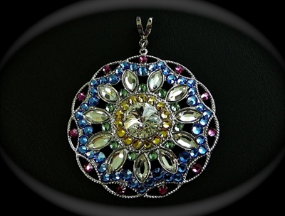Picture of Swarovski and metal components pendant.